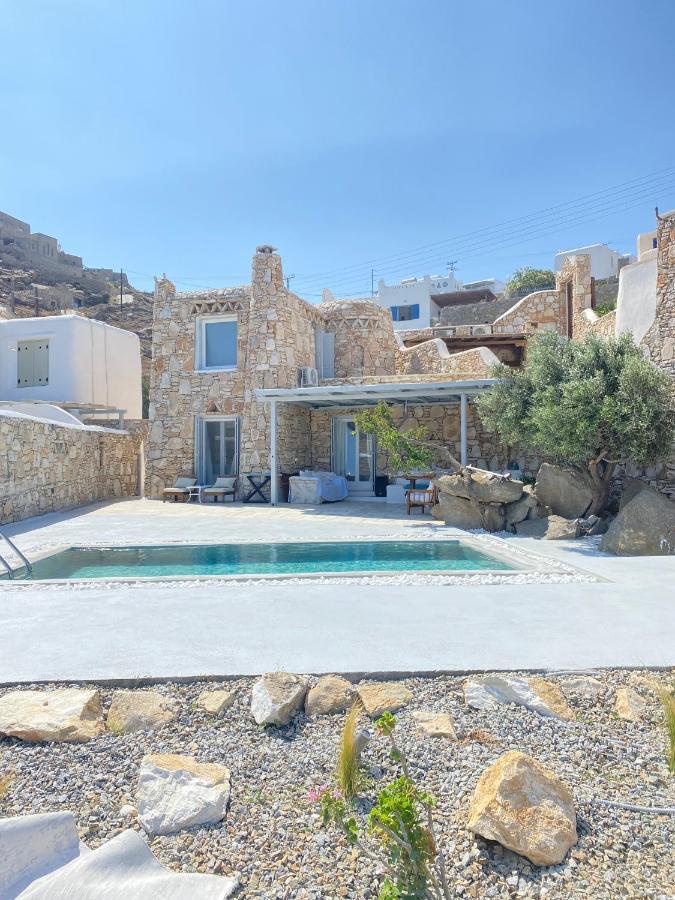 Petrinaki * Mykonos Town